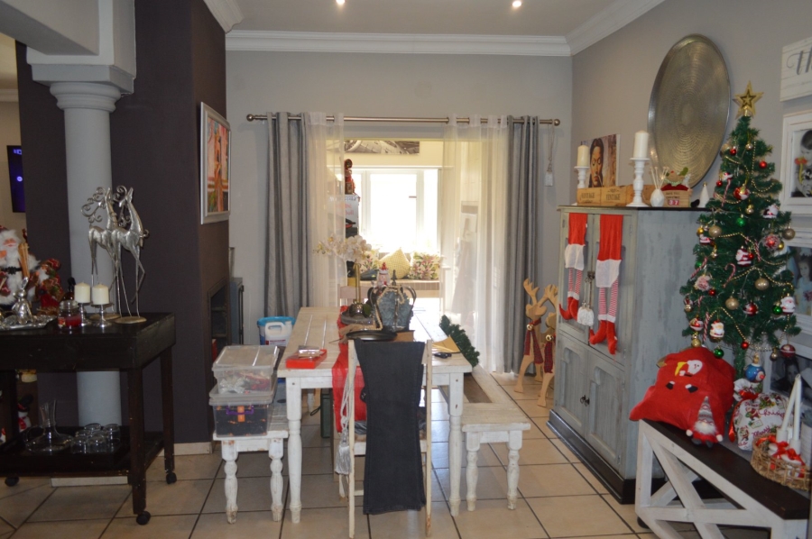 3 Bedroom Property for Sale in Wilkoppies North West